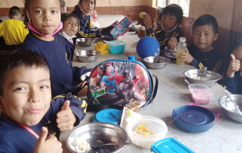 Children eating Mary's Meals in Ecuador
