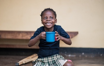 Tägliche Bereitstellung von Schulmahlzeiten an Hunderttausende Kinder