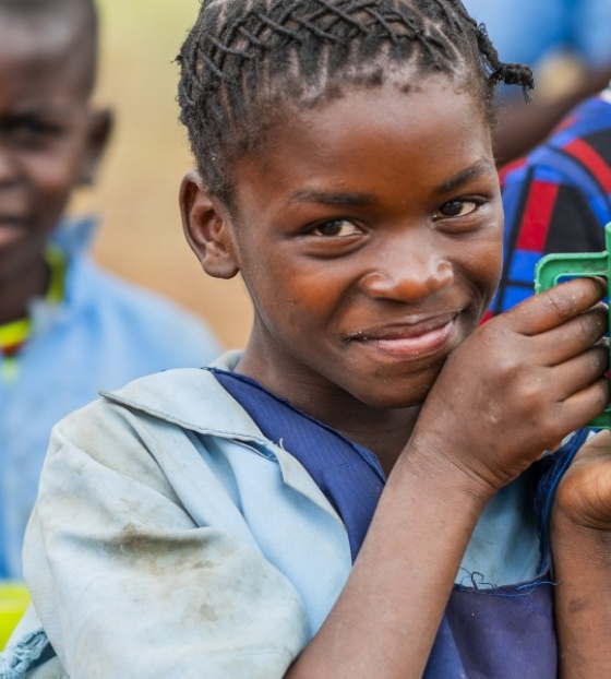 Tägliche Bereitstellung von Schulmahlzeiten an Hunderttausende Kinder